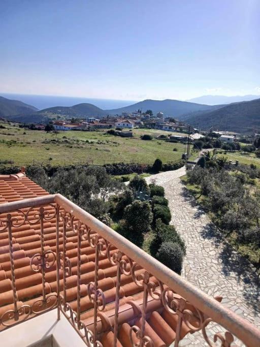 Παραθαλασσιο Σπιτι Στην Εξοχη Vila Tsakei Exterior foto