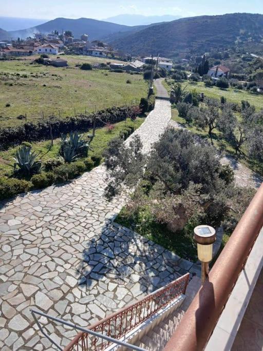 Παραθαλασσιο Σπιτι Στην Εξοχη Vila Tsakei Exterior foto