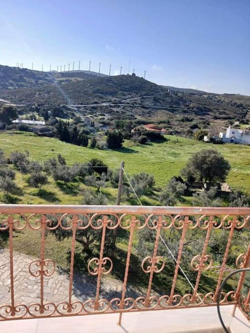 Παραθαλασσιο Σπιτι Στην Εξοχη Vila Tsakei Exterior foto